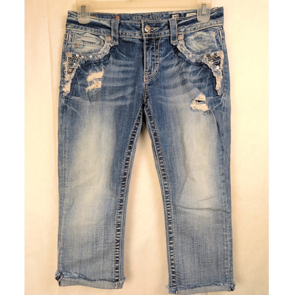 Miss Me Cuffed Capri Size 29 Rhinestone Mid wash Blue Y2K Western Glam Bling